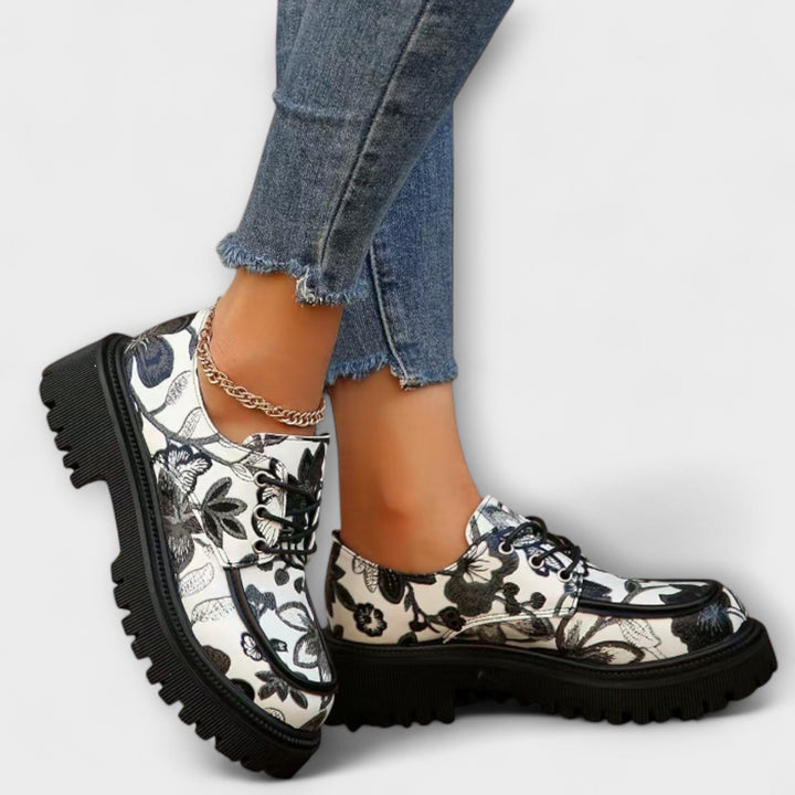 Sandra - Pantofi Eleganți Retro