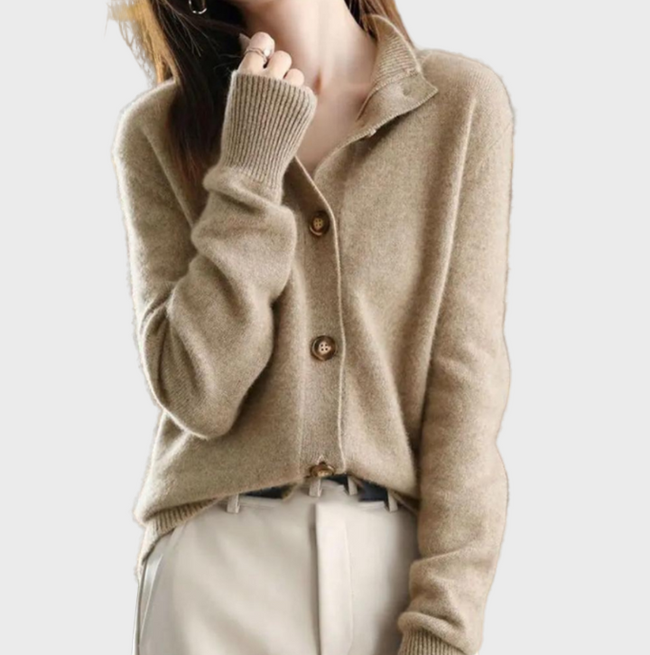 Vesta Tricotată Elegantă și Confortabilă