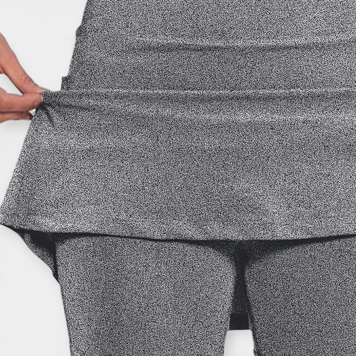 Pantaloni scurți cu fustă