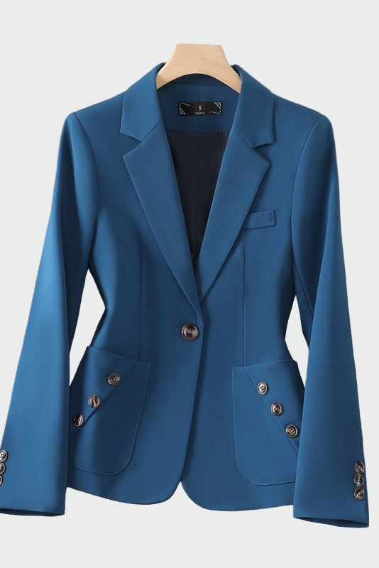 Sacou cu linie captivantă