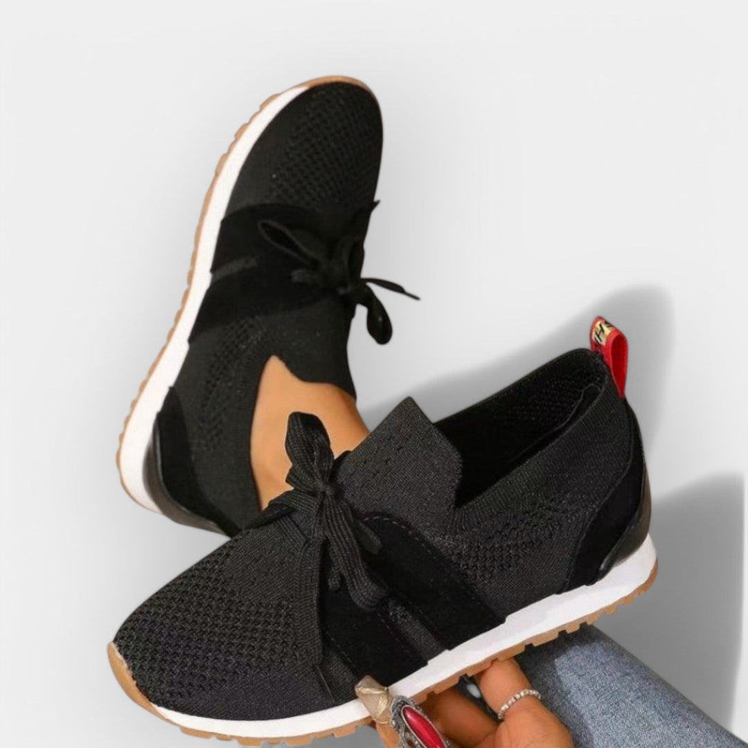 Adidași transparenți