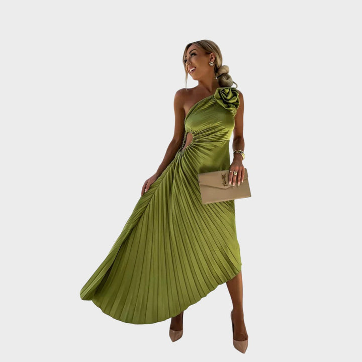 Nika - Rochie Elegantă cu Umeri Creponati