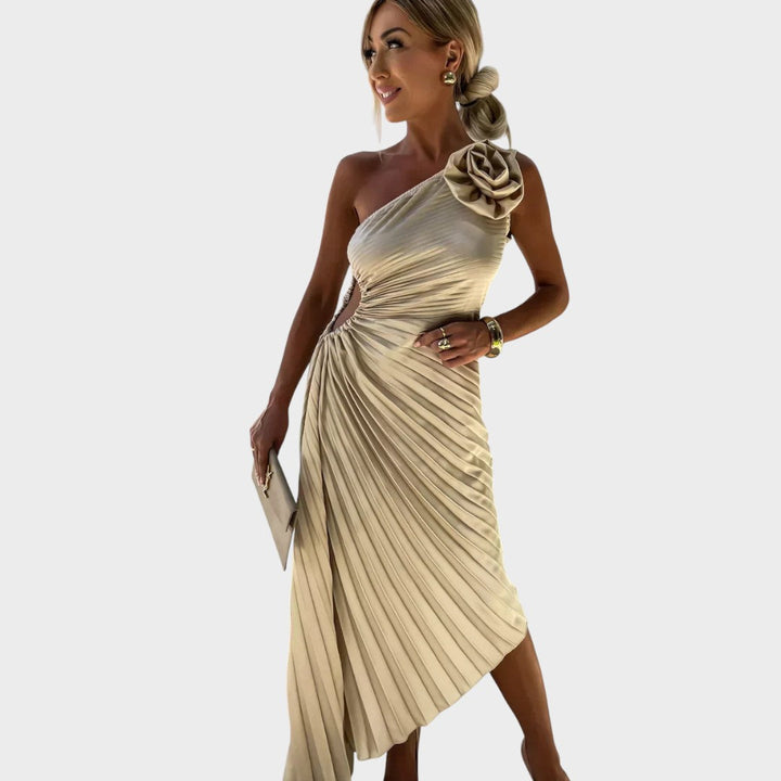 Nika - Rochie Elegantă cu Umeri Plisați