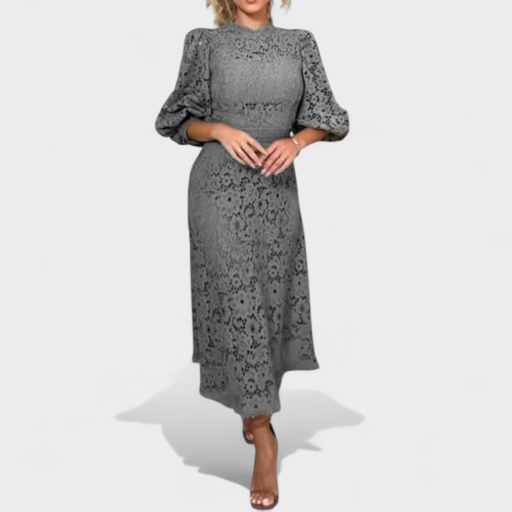 Maya - Rochie din Dantelă cu Lanternă