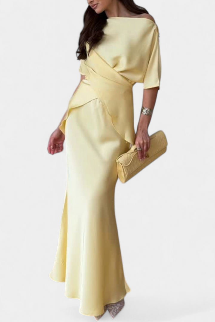 Compleu Sara cu Top cu Bretele Încâlcite și Fustă Ușoară