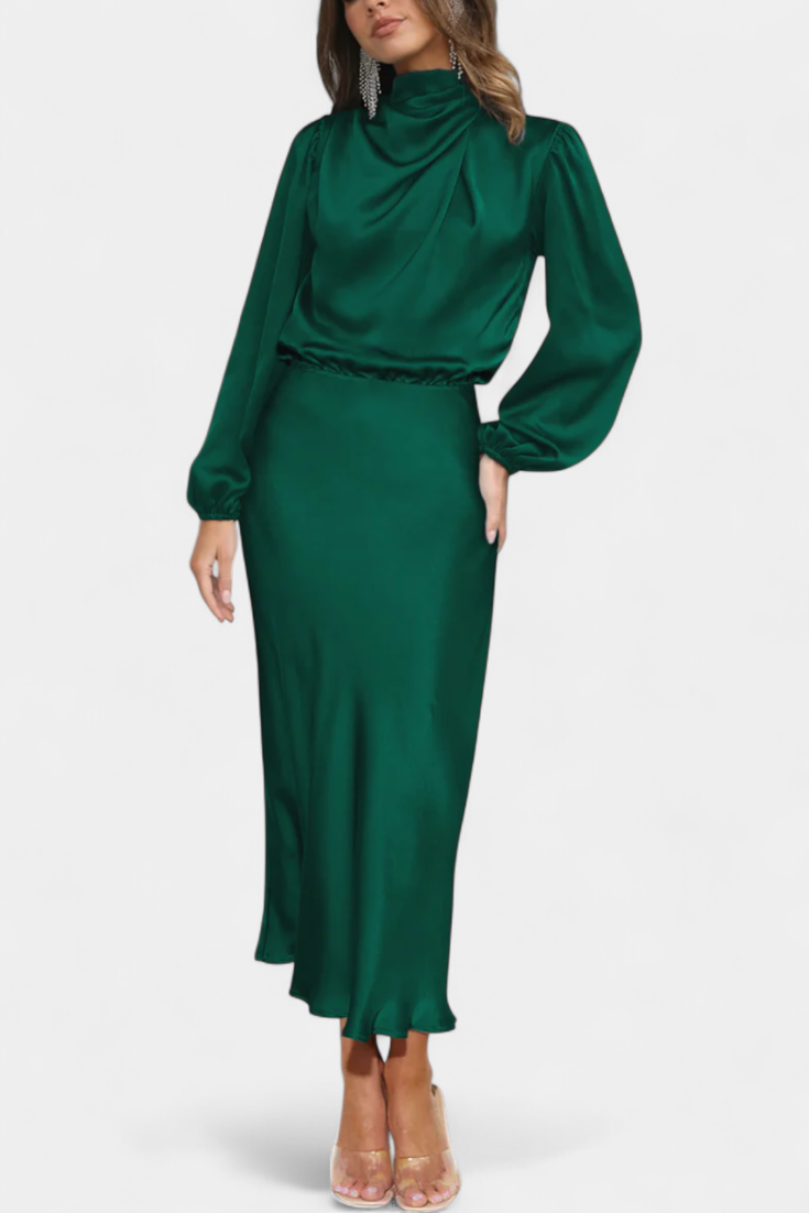 Rochie Maxi Maria cu Guler Înalt și Detalii Colorate