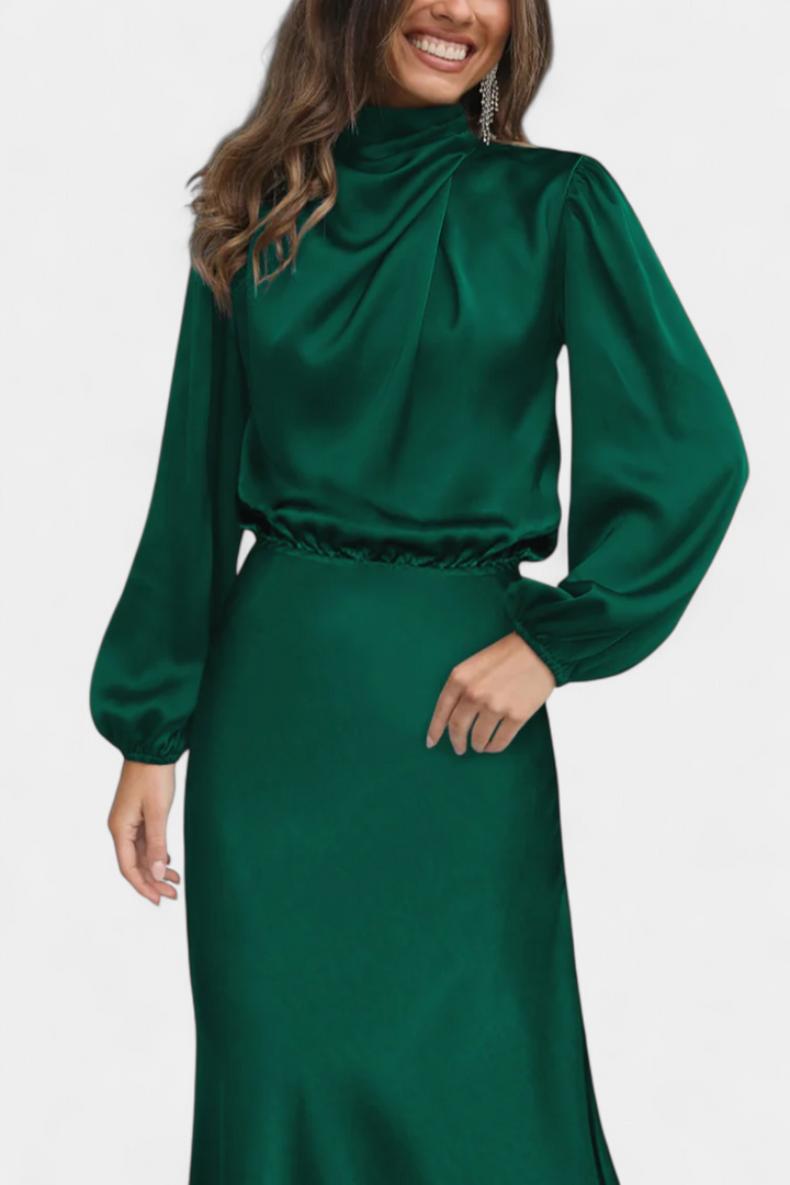 Rochie Maxi Maria cu Guler Înalt și Detalii Colorate