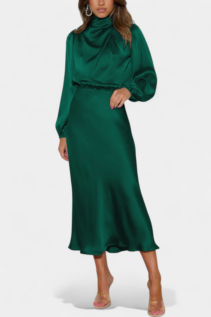 Rochie Maxi Maria cu Guler Înalt și Detalii Colorate