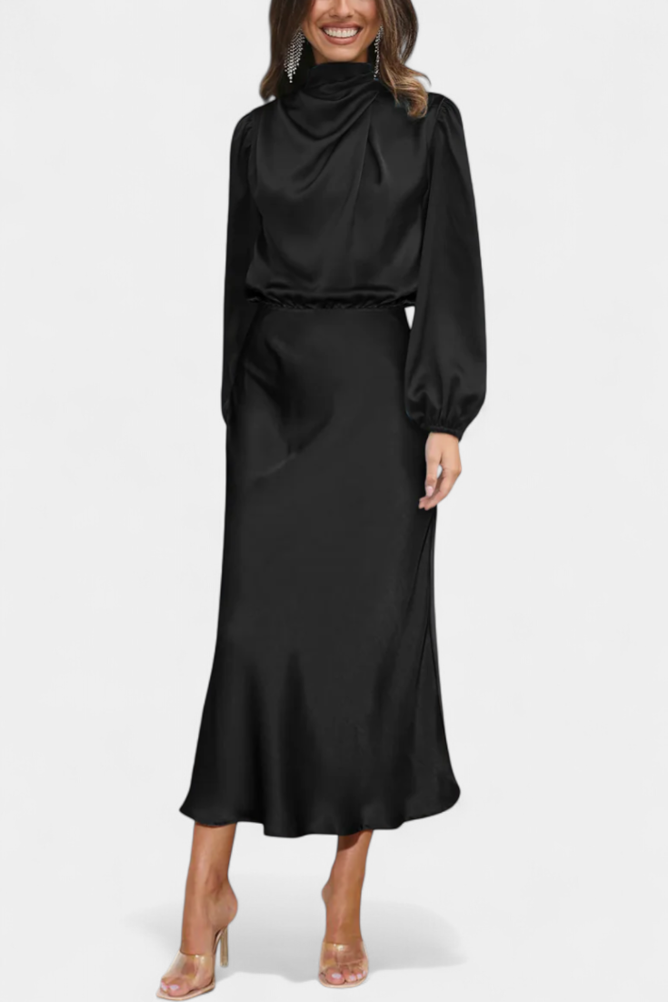 Rochie Maxi Maria cu Guler Înalt și Detalii Colorate