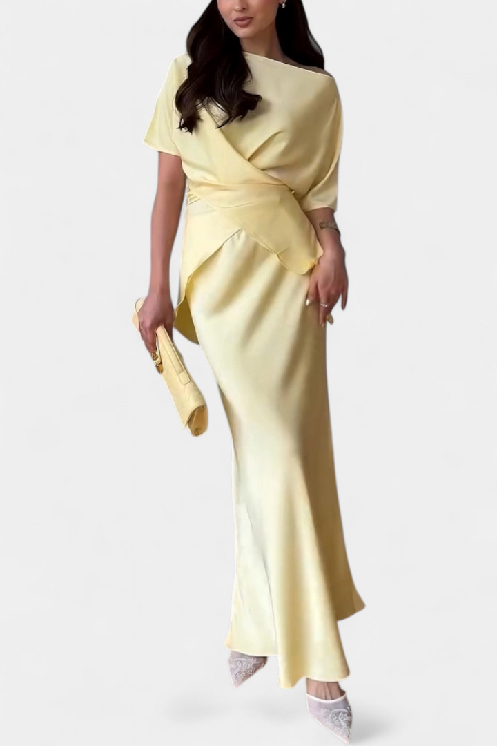 Compleu Sara cu Top cu Bretele Încâlcite și Fustă Ușoară