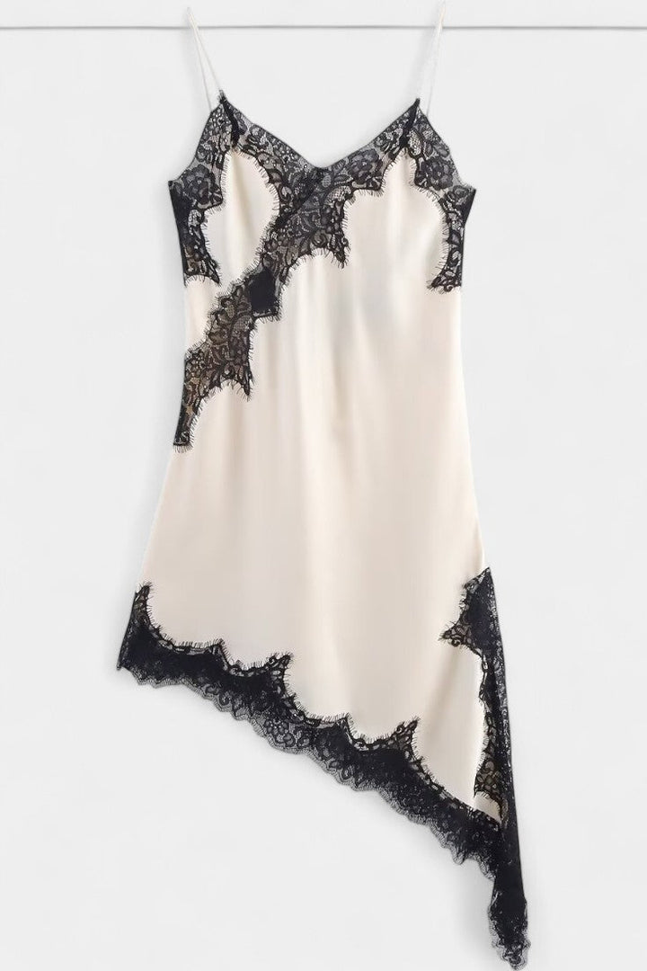 Rochie Mini Katarina cu Bretele și Dantelă